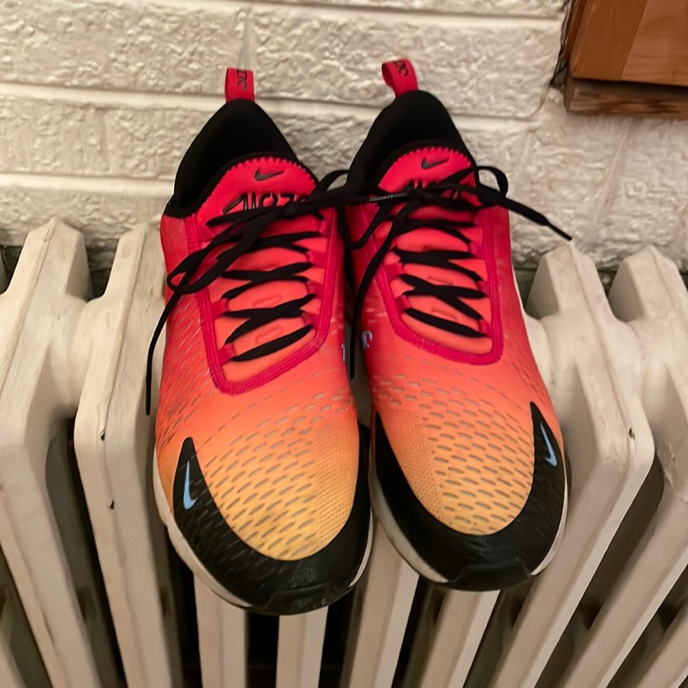 Men’s Nike Air7c. Some signs of wear. Good condition. Needs a little wipe down.